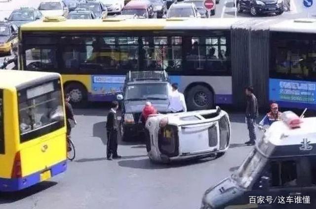 新一代馬路殺手 老年代步車與“綠牌”隱患